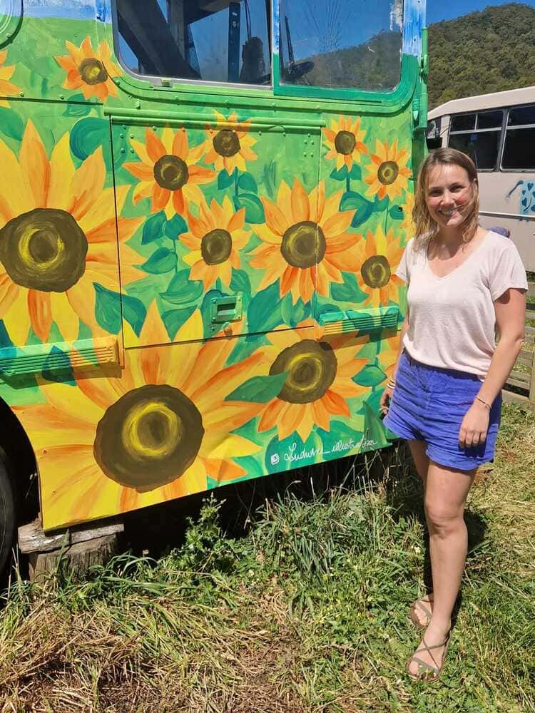peinture bus fini tasmanie ludwine