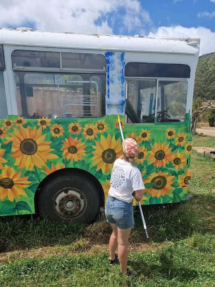 ciel nuageux peinture bus ludwine tasmanie